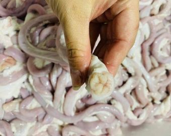Lòng se điếu bán chợ online chỉ 25.000-40.000 đồng/kg, thịt nhập giá rẻ đổ bộ
